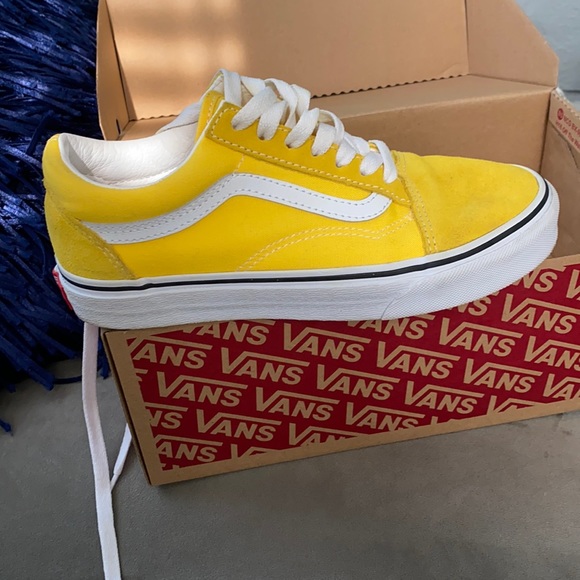Vans Sneakers - Picture 1 of 4